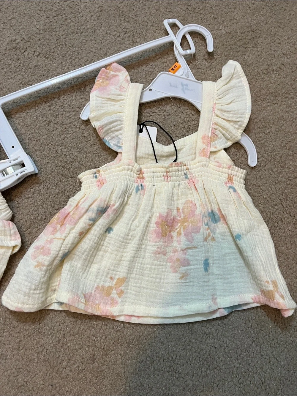 7 For All Mankind Baby Girl Floral Ruffle Top & Shorts Set 12M | NWT